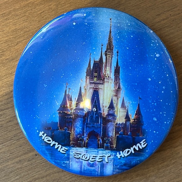 Disney Car Window Decal, Button, and Cheshire Cat Plastic Figurine - Picture 9 of 10